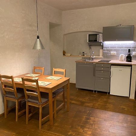 U Dr. Fausta Apartment Slavonice Bagian luar foto