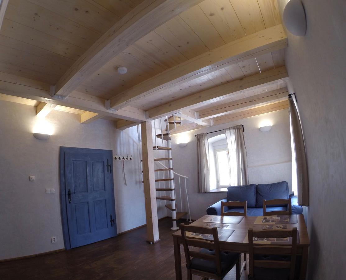 U Dr. Fausta Apartment Slavonice Bagian luar foto