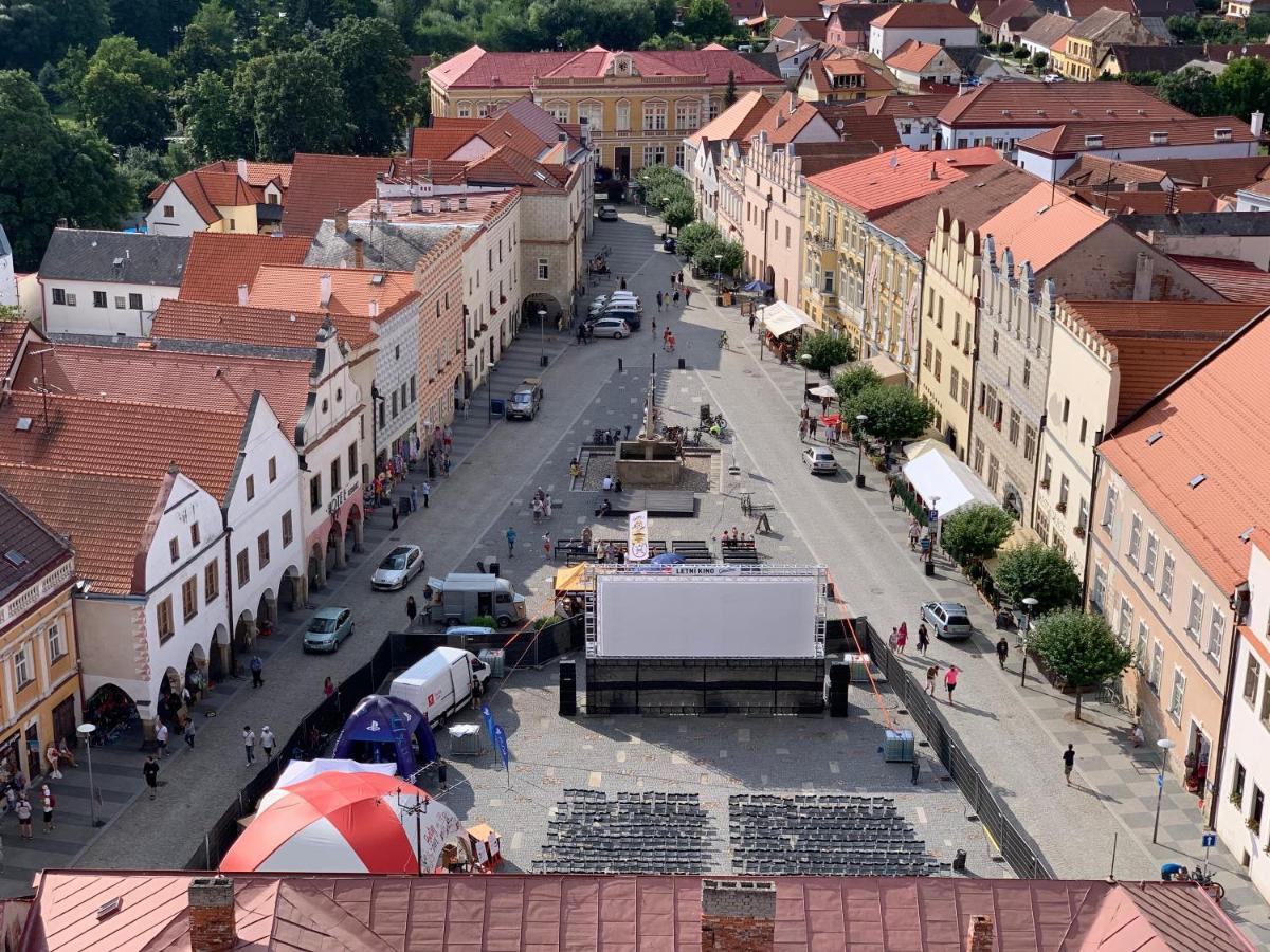 U Dr. Fausta Apartment Slavonice Bagian luar foto